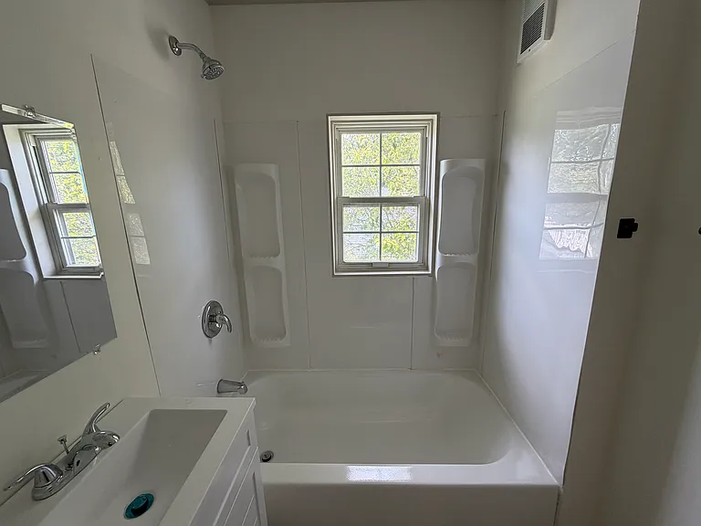 2201 E Riverside Dr #2201 — Photo 17