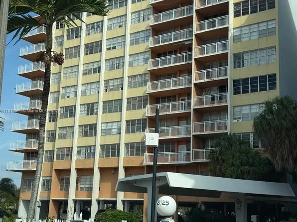 2025 NE 164th St APT 605, North Miami Beach, FL 33162