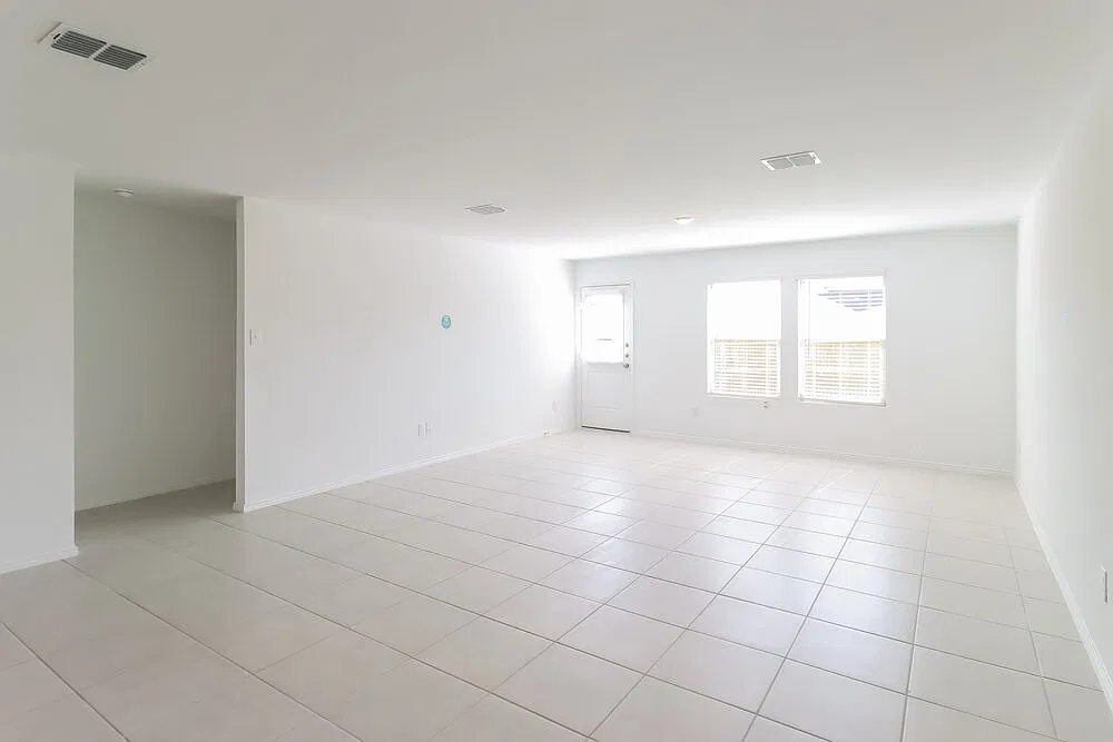 3 bed, 2.0 bath, 1487 sqft, $1,735 — Photo 4