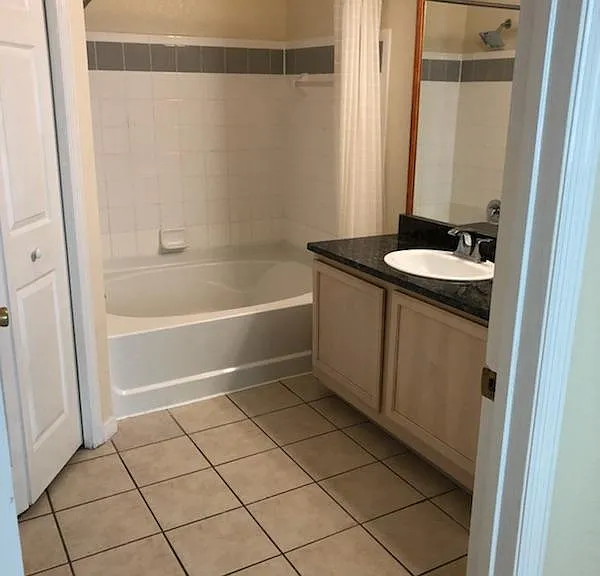 3406 Soho St #B06 — Photo 7