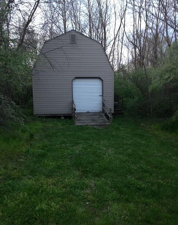 2nd image of 1987 N Garrett Ridge Rd