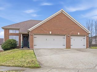 948 Lauderdale Dr, Lexington, KY 40515