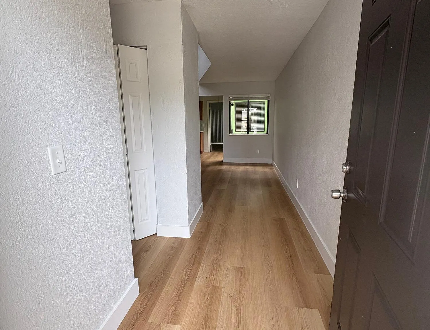 2 bed, 2.0 bath, 1061 sqft, $1,600 — Photo 2