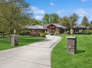 10S180 Madison St, Burr Ridge, IL 60527