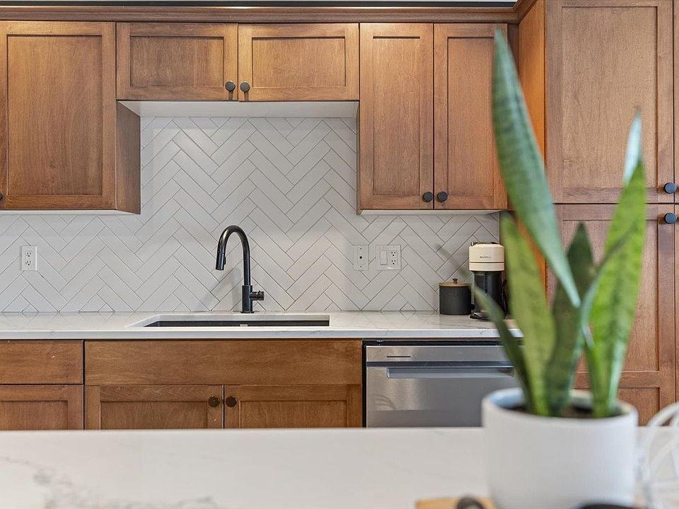 1st image of 46151 Airport Rd #7