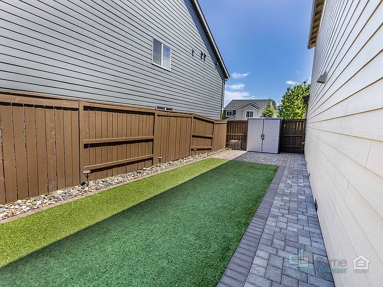 9729 SW 172nd Ave — Photo 28