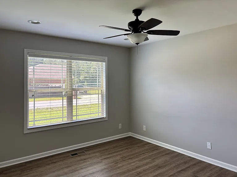76 Al White Dr — Photo 6