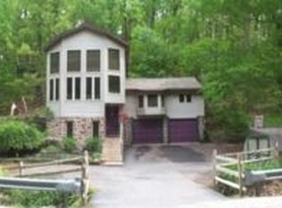 1870 Rohlers Church Rd, Dover, PA 17315