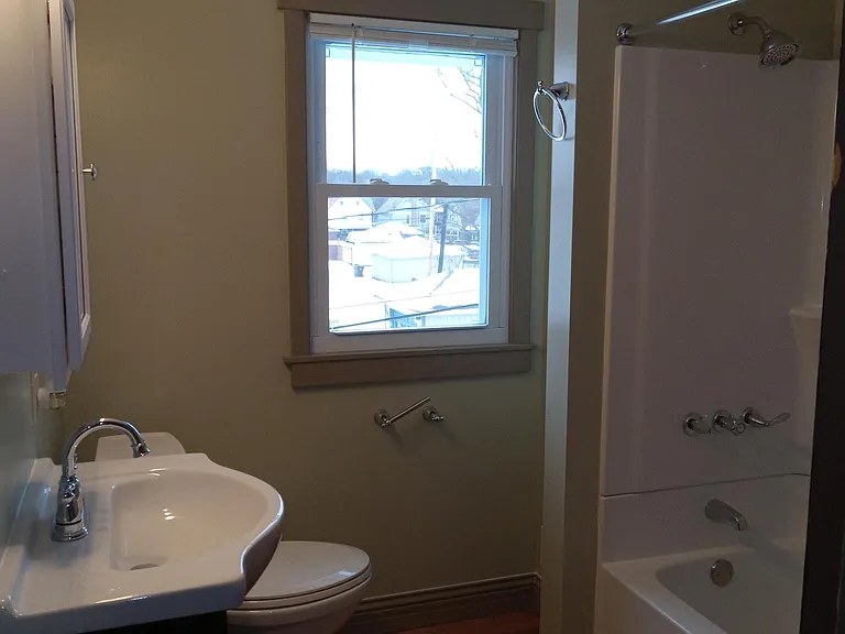 739 King St — Photo 5