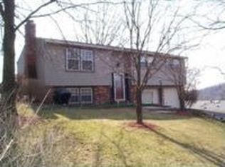 120 Carriage Hill Rd, Glenshaw, PA 15116