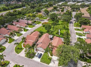 85 Ironwood Way N, Palm Beach Gardens, FL 33418