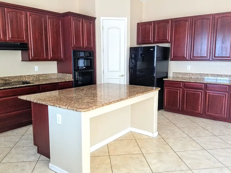 12931 W McLellan Rd — Photo 5