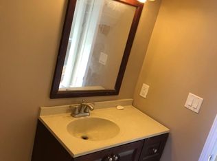 18 Dennison Dr, Bourbonnais, IL