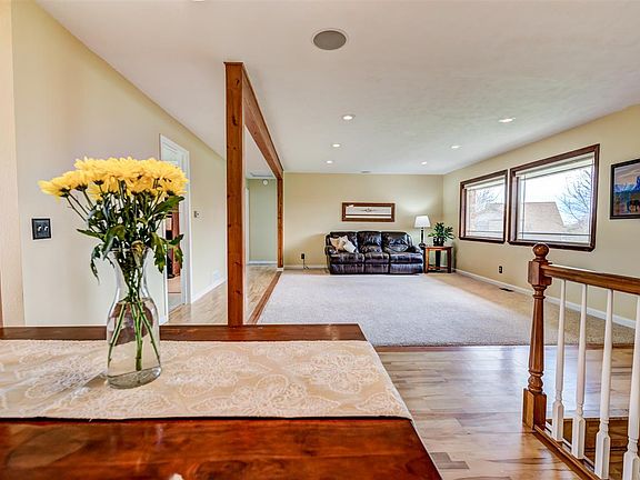 5th image of 44302 E Alderbrook Ct
