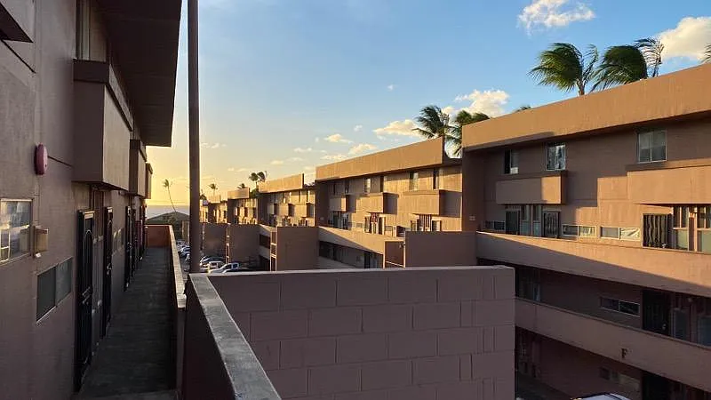 2 bed, 658 sqft, $2,588 — Photo 3