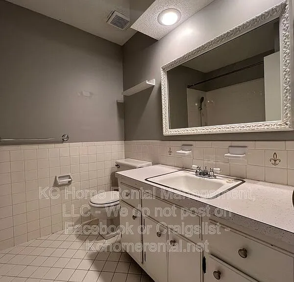 6708 W 71st Ter — Photo 26