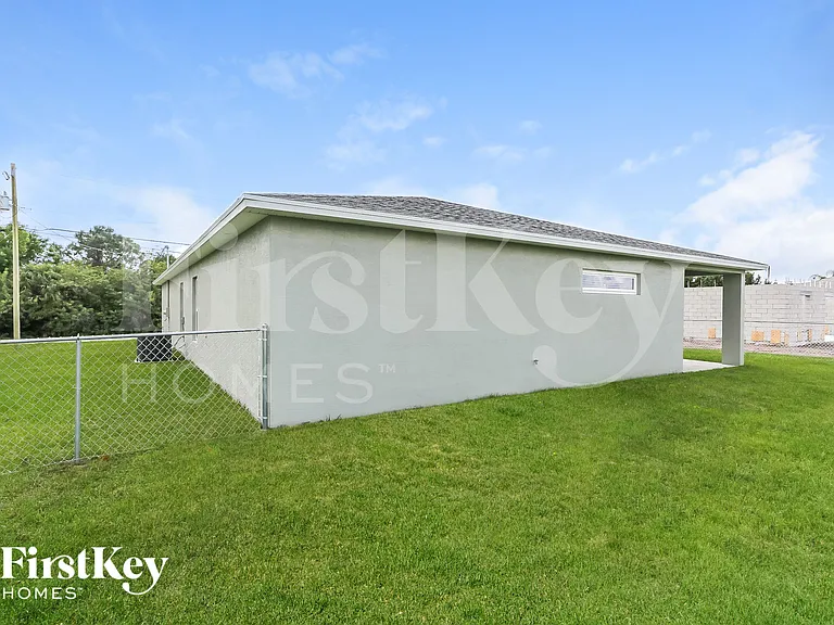 729 SW Estate Ave — Photo 15