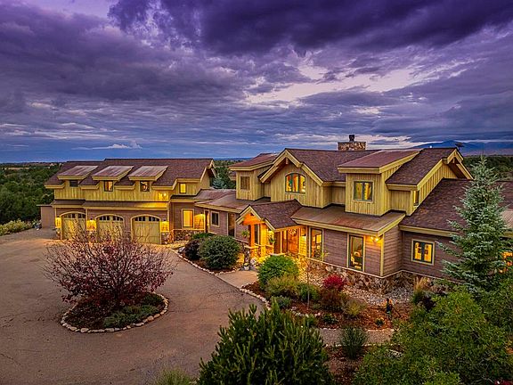 2nd image of 559 Miramonte Drive