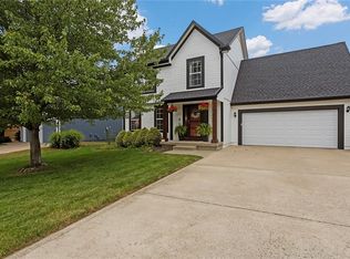 7507 N Lewis Ave, Kansas City, MO 64158