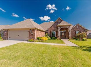 3806 SW Flatrock Ave, Bentonville, AR 72713