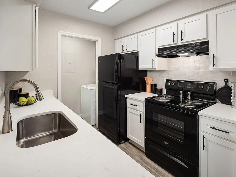 Williamsburg apartments community photo