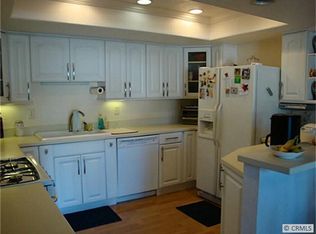 1421 Arch Ln, Huntington Beach, CA 92648