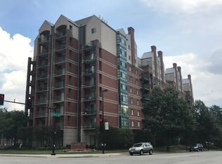 Elmhurst Place, Elmhurst, IL 60126