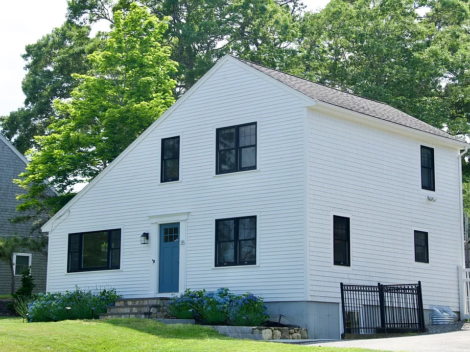35 Carver Rd