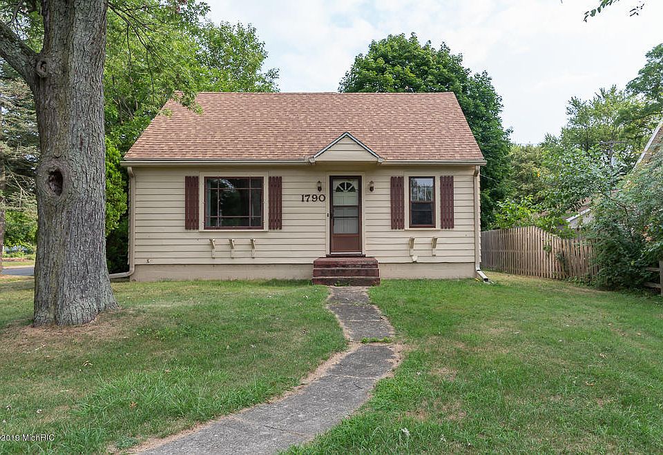 1st image of 1790 W Highland Blvd