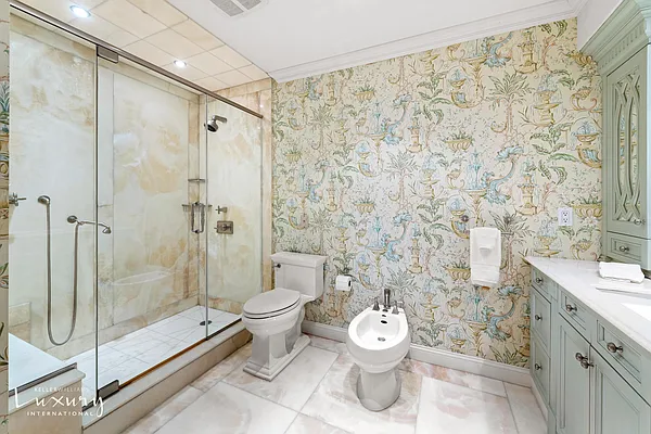 Sold by Keller Williams NYC | media 18