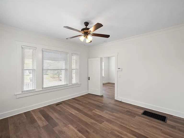 2232 W Rosedale St S — Photo 23