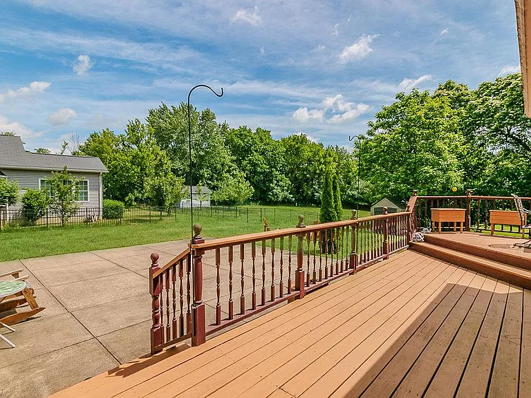12433 Webster Rd — Photo 30