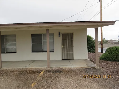 1755 E Gordon Dr Photo 1