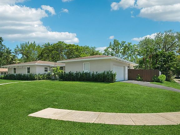 4th image of 7640 SW 165th Ter