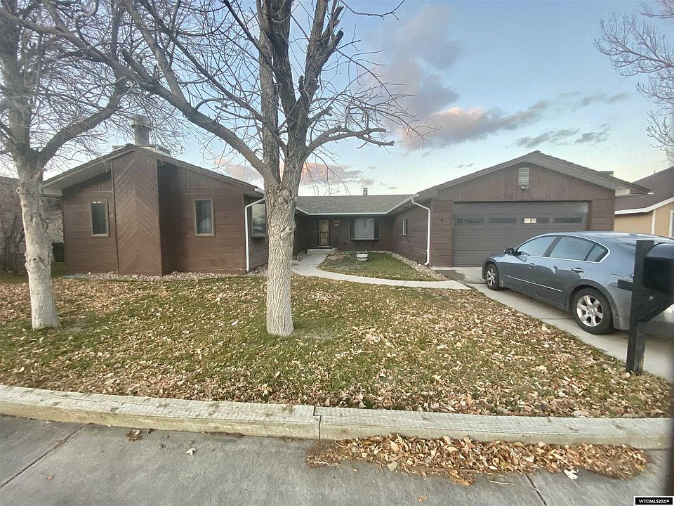 1st image of 530 Ironwood St