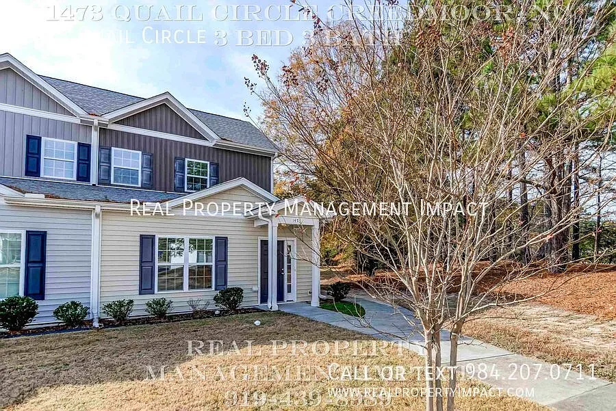 Modern 3-bedroom 3-bath end townhome in Creedmoor with pond views — Photo 2