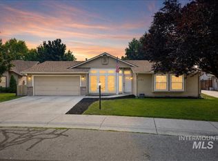 2161 E Lochmeadow Ct, Meridian, ID 83646