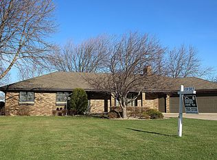 W1664 County Rd S, Freedom, WI 54130