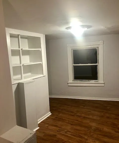 27 Cowan St #1 — Photo 13