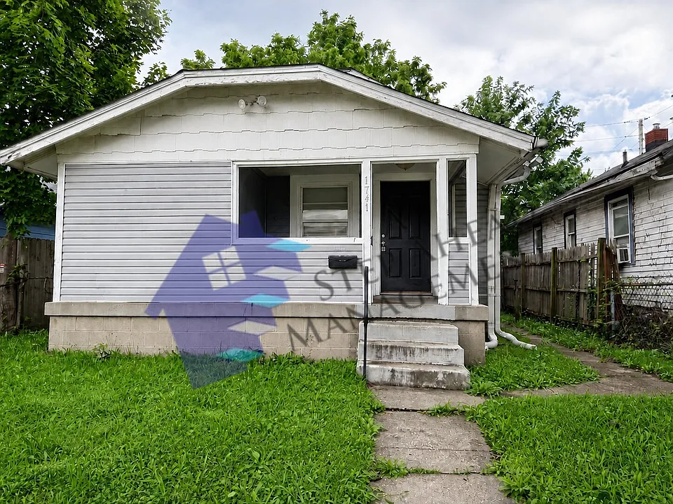 1741 Thaddeus St