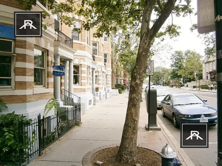 387 Harvard St #1L — Photo 8
