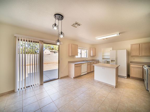 5th image of 8777 E Green Branch Ln