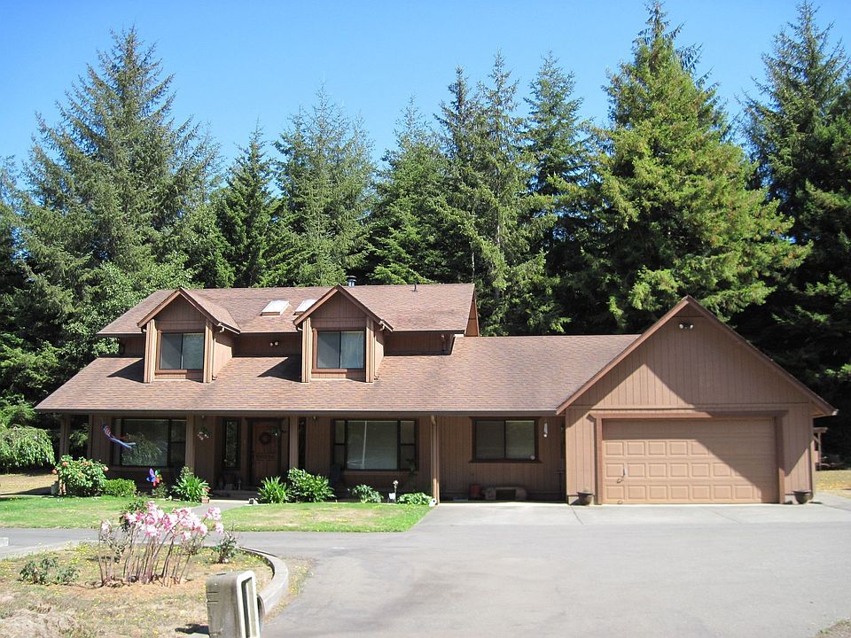 4 Beds/3 Baths