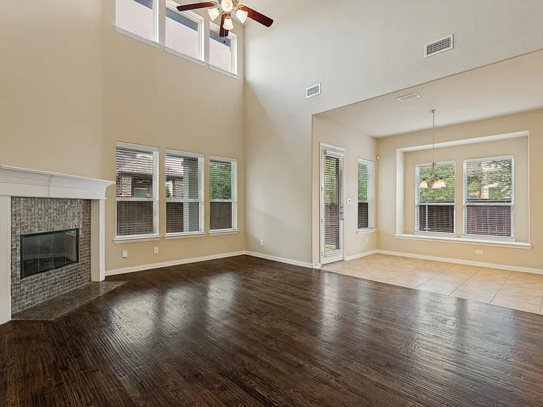 6100 Mickelson Way — Photo 11