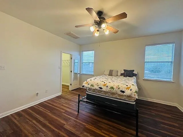 18501 Blue Pond Dr — Photo 20