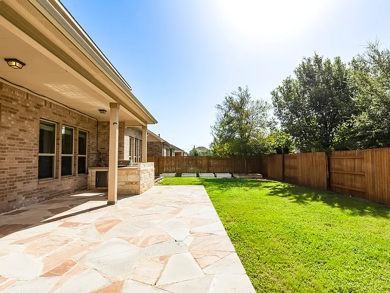 16009 Jeffs Ln — Photo 15