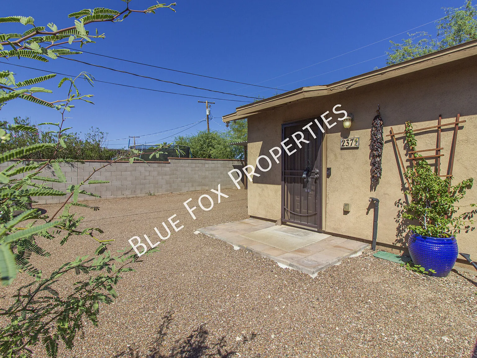 237 E Waverly Street — Photo 1