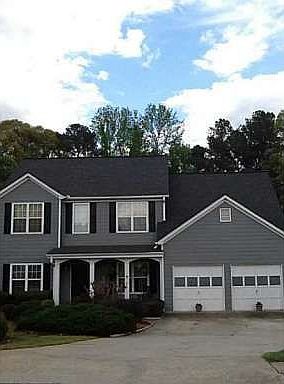 1st image of 326 Silverthorn Dr NW