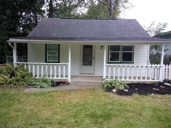 1122 Grand Ave, Madison, OH 44057