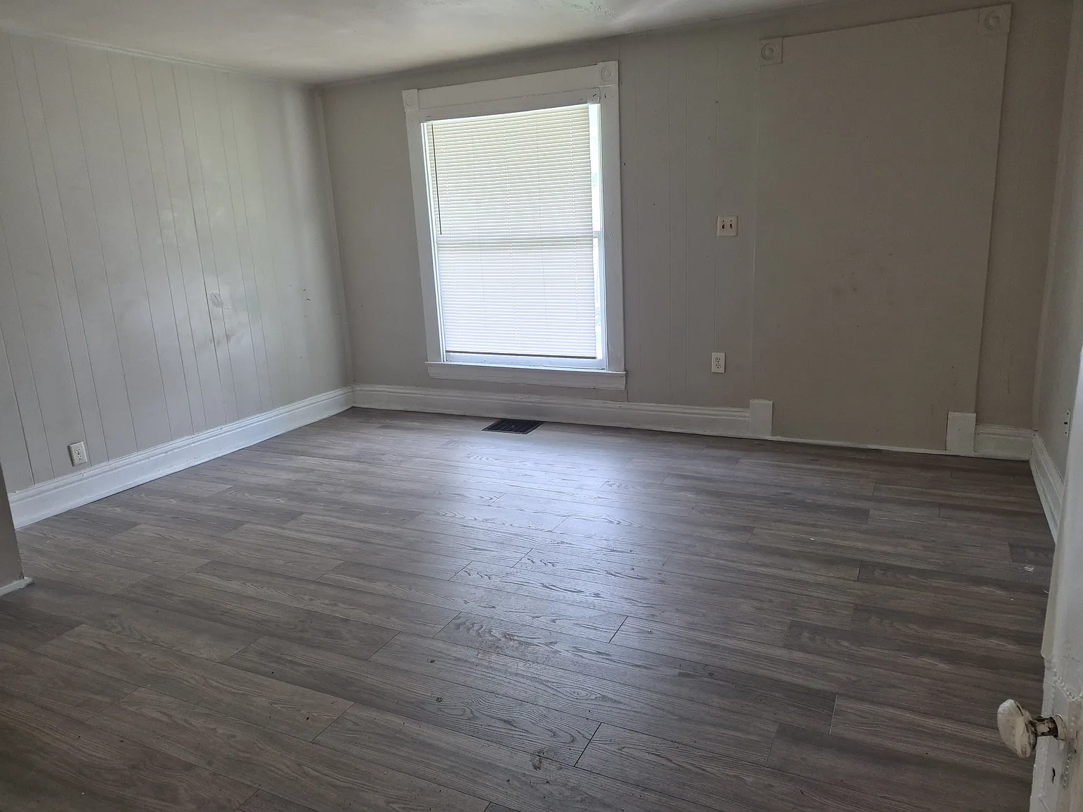 2 bed, 1439 sqft, $1,100 — Photo 4